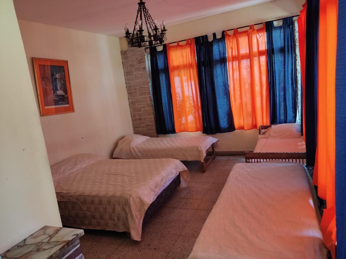 Olivos, Posada Y Habitaciones Buenos Aires Eksteriør bilde